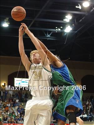 Thumbnail 2 in La Costa Canyon vs. Eastlake (SDS D1 Final) photogallery.