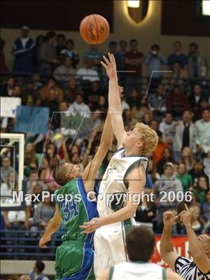 Thumbnail 1 in La Costa Canyon vs. Eastlake (SDS D1 Final) photogallery.