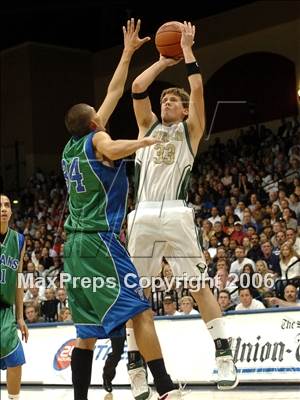 Thumbnail 2 in La Costa Canyon vs. Eastlake (SDS D1 Final) photogallery.