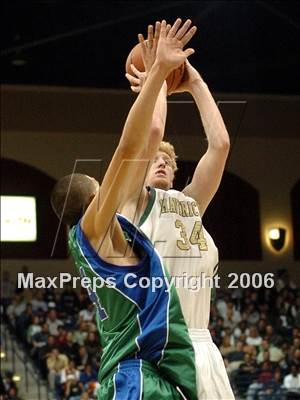 Thumbnail 2 in La Costa Canyon vs. Eastlake (SDS D1 Final) photogallery.