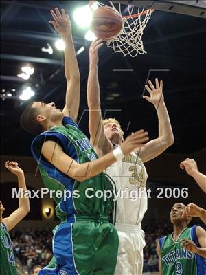 Thumbnail 2 in La Costa Canyon vs. Eastlake (SDS D1 Final) photogallery.