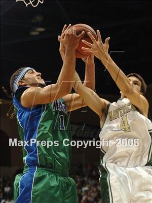 Thumbnail 3 in La Costa Canyon vs. Eastlake (SDS D1 Final) photogallery.