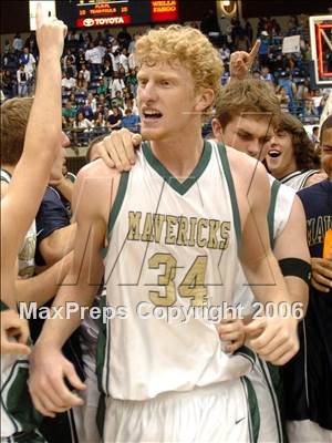 Thumbnail 3 in La Costa Canyon vs. Eastlake (SDS D1 Final) photogallery.