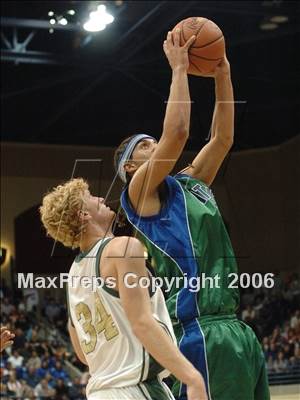 Thumbnail 1 in La Costa Canyon vs. Eastlake (SDS D1 Final) photogallery.