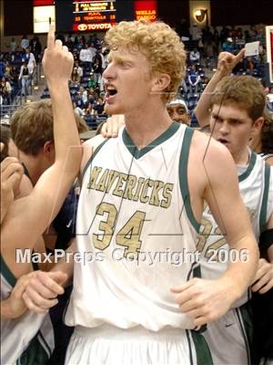 Thumbnail 2 in La Costa Canyon vs. Eastlake (SDS D1 Final) photogallery.