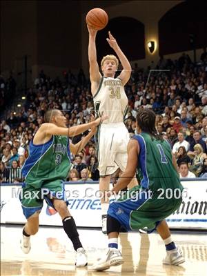 Thumbnail 3 in La Costa Canyon vs. Eastlake (SDS D1 Final) photogallery.
