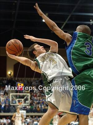 Thumbnail 3 in La Costa Canyon vs. Eastlake (SDS D1 Final) photogallery.