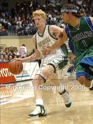 Thumbnail 1 in La Costa Canyon vs. Eastlake (SDS D1 Final) photogallery.