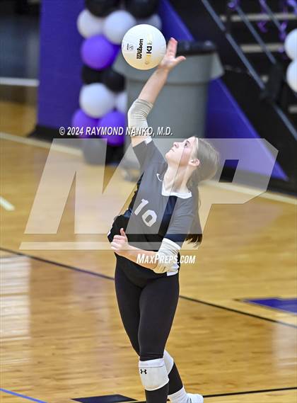 Thumbnail 2 in Greenfield-Central @ Muncie Central  photogallery.