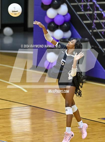 Thumbnail 3 in Greenfield-Central @ Muncie Central  photogallery.