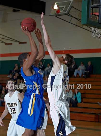 Thumbnail 3 in Oak Ridge vs. Del Campo (Mesa Verde Tournament) photogallery.