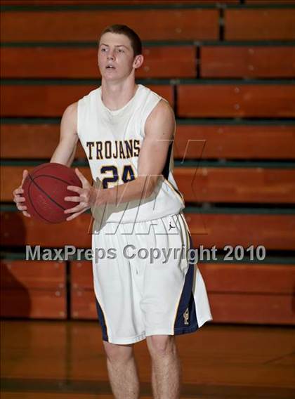 Thumbnail 3 in Oak Ridge vs. Del Campo (Mesa Verde Tournament) photogallery.