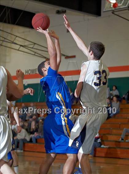 Thumbnail 1 in Oak Ridge vs. Del Campo (Mesa Verde Tournament) photogallery.