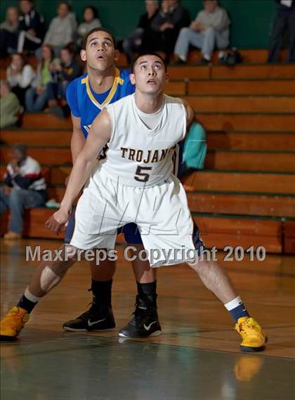 Thumbnail 2 in Oak Ridge vs. Del Campo (Mesa Verde Tournament) photogallery.