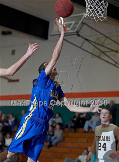 Thumbnail 2 in Oak Ridge vs. Del Campo (Mesa Verde Tournament) photogallery.