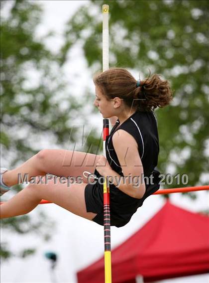 Thumbnail 2 in Hononegah Girls Track Sectional photogallery.