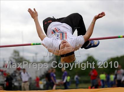 Thumbnail 1 in Hononegah Girls Track Sectional photogallery.