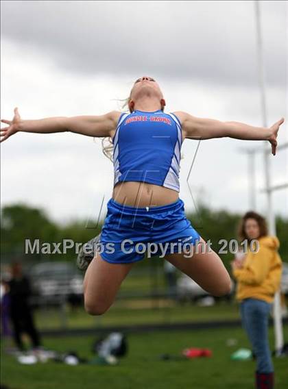 Thumbnail 2 in Hononegah Girls Track Sectional photogallery.
