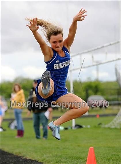 Thumbnail 2 in Hononegah Girls Track Sectional photogallery.