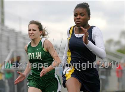 Thumbnail 3 in Hononegah Girls Track Sectional photogallery.