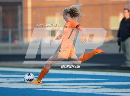 Thumbnail 3 in Fairfield Union vs. Marietta (OHSAA D2 Regional) photogallery.