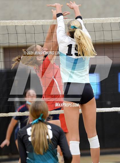 Thumbnail 3 in Beckman @ Aliso Niguel photogallery.