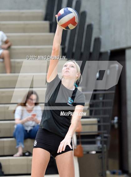 Thumbnail 2 in Beckman @ Aliso Niguel photogallery.