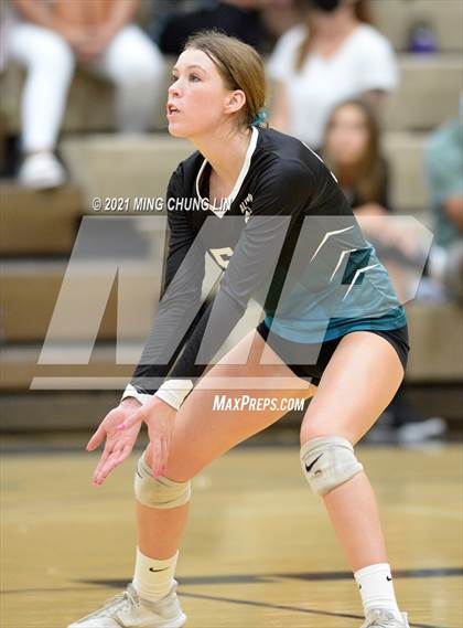 Thumbnail 1 in Beckman @ Aliso Niguel photogallery.