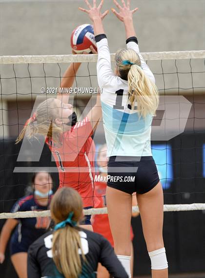 Thumbnail 2 in Beckman @ Aliso Niguel photogallery.