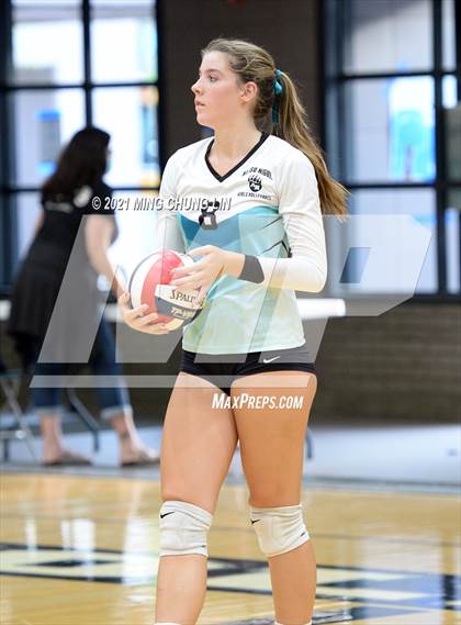 Thumbnail 3 in Beckman @ Aliso Niguel photogallery.