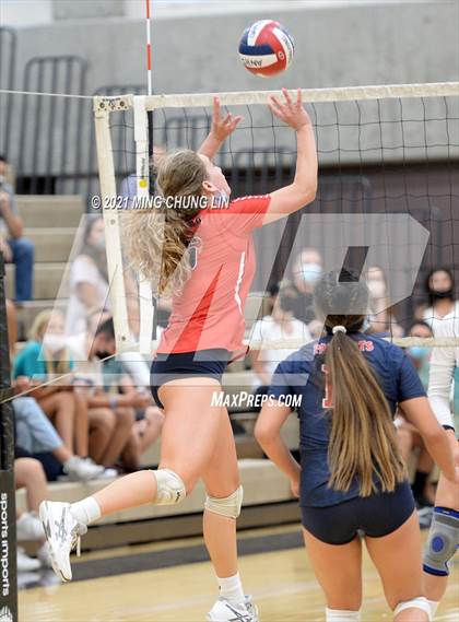 Thumbnail 3 in Beckman @ Aliso Niguel photogallery.