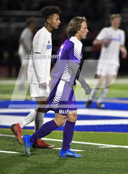 Thumbnail 3 in Roaring Fork vs Salida (CHSAA 3A Semifinal) photogallery.