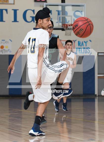 Thumbnail 3 in River Valley @ Inderkum photogallery.