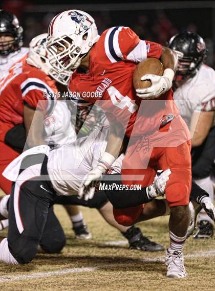 Thumbnail 2 in Maryville @ Oakland (TSSAA Division I Class 6A Semifinal) photogallery.