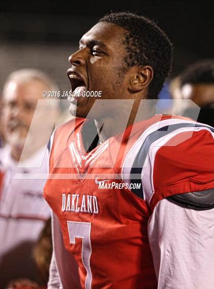 Thumbnail 2 in Maryville @ Oakland (TSSAA Division I Class 6A Semifinal) photogallery.