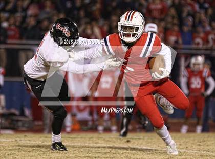 Thumbnail 1 in Maryville @ Oakland (TSSAA Division I Class 6A Semifinal) photogallery.