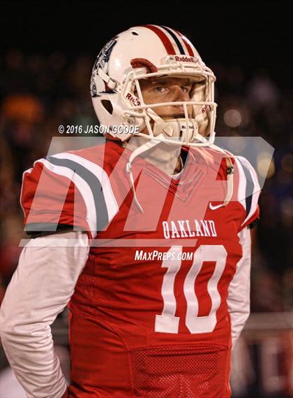 Thumbnail 2 in Maryville @ Oakland (TSSAA Division I Class 6A Semifinal) photogallery.