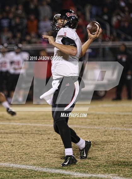 Thumbnail 2 in Maryville @ Oakland (TSSAA Division I Class 6A Semifinal) photogallery.