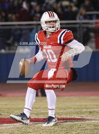Thumbnail 3 in Maryville @ Oakland (TSSAA Division I Class 6A Semifinal) photogallery.