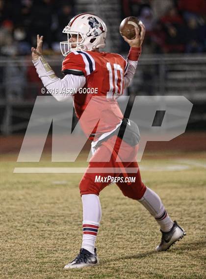 Thumbnail 3 in Maryville @ Oakland (TSSAA Division I Class 6A Semifinal) photogallery.