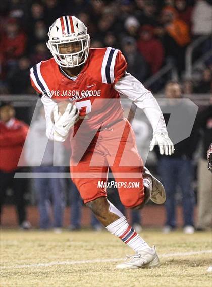 Thumbnail 3 in Maryville @ Oakland (TSSAA Division I Class 6A Semifinal) photogallery.