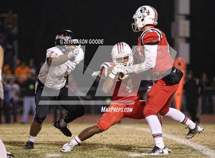 Thumbnail 3 in Maryville @ Oakland (TSSAA Division I Class 6A Semifinal) photogallery.
