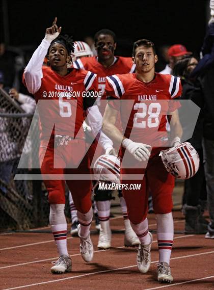 Thumbnail 2 in Maryville @ Oakland (TSSAA Division I Class 6A Semifinal) photogallery.