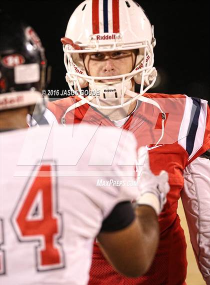 Thumbnail 3 in Maryville @ Oakland (TSSAA Division I Class 6A Semifinal) photogallery.