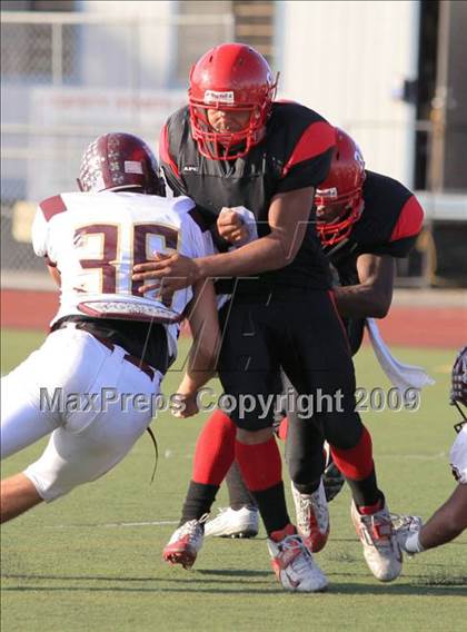Thumbnail 3 in Point Loma @ Hoover photogallery.