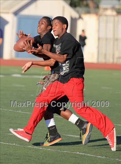 Thumbnail 3 in Point Loma @ Hoover photogallery.