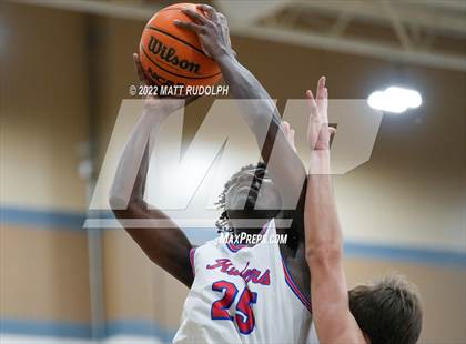 Thumbnail 2 in Walton vs. Mount Paran Christian photogallery.