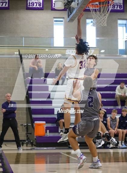 Thumbnail 2 in Corner Canyon vs. Durango (Lehi Holiday Hoopfest) photogallery.