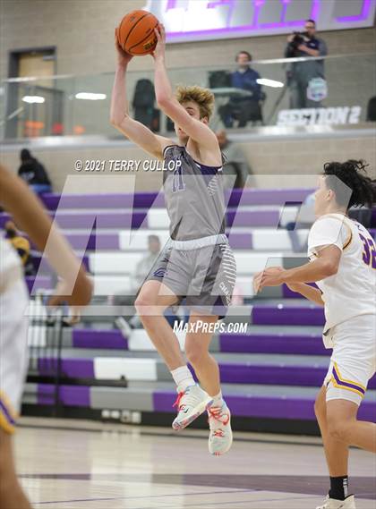 Thumbnail 3 in Corner Canyon vs. Durango (Lehi Holiday Hoopfest) photogallery.