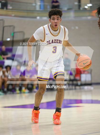 Thumbnail 3 in Corner Canyon vs. Durango (Lehi Holiday Hoopfest) photogallery.